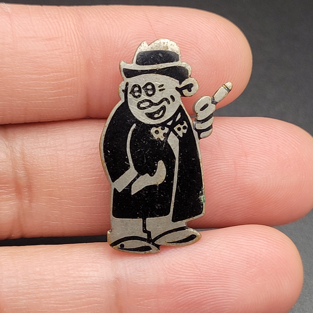 Vintage Cartoon Man Pin Brooch REIST RINGT LUCK - Picture 3 of 8